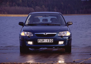 Mazda 323F 2.0D Hatchback (1998-2000): технические характеристики, фото, отзывы